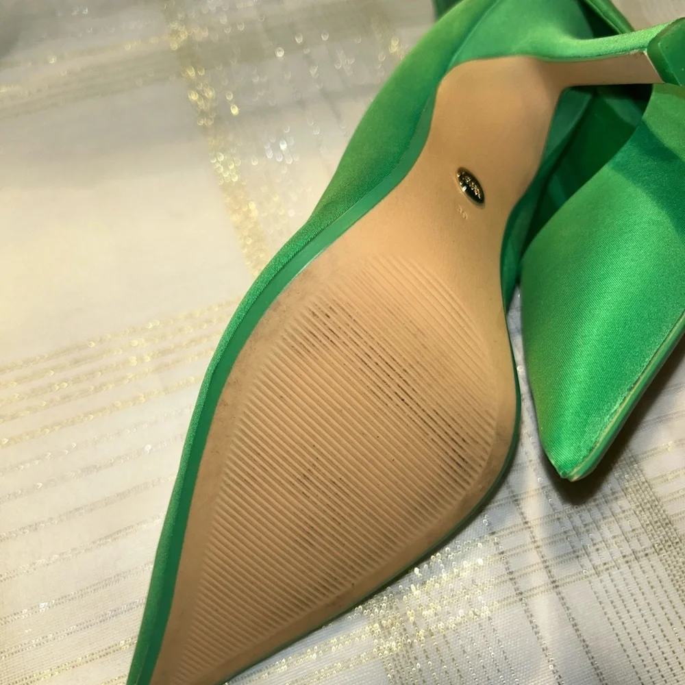 Zara Emerald Green Leather with Gold Logo - Picture 3 of 7